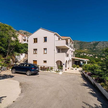 Apartments Villa Made 4U مْليني المظهر الخارجي الصورة