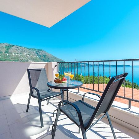 Apartments Villa Made 4U مْليني المظهر الخارجي الصورة