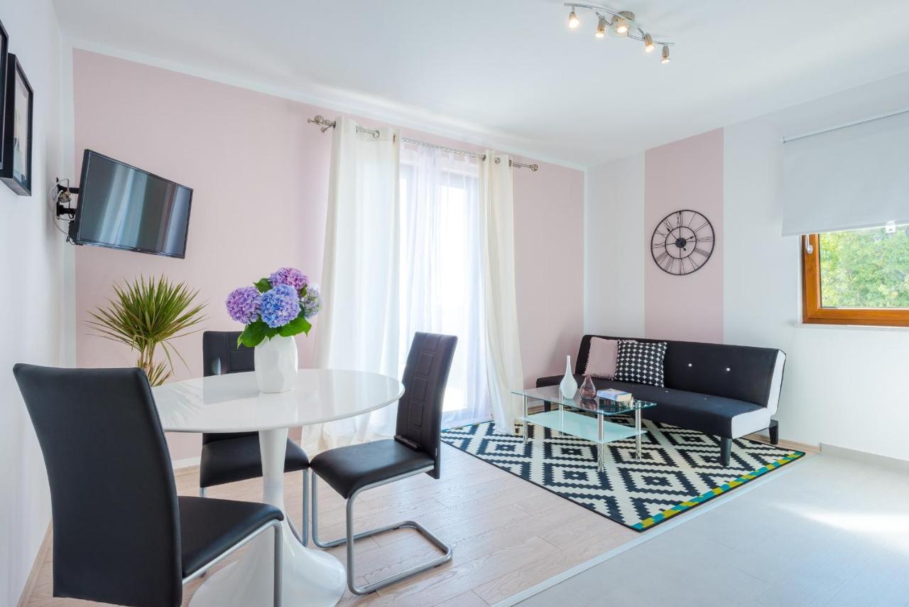 Apartments Villa Made 4U مْليني المظهر الخارجي الصورة