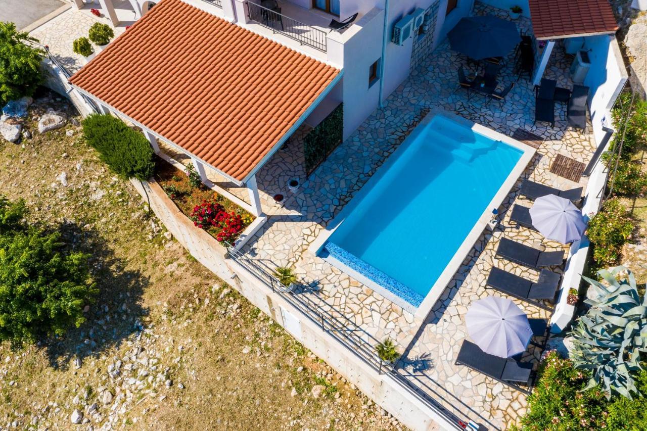 Apartments Villa Made 4U مْليني المظهر الخارجي الصورة