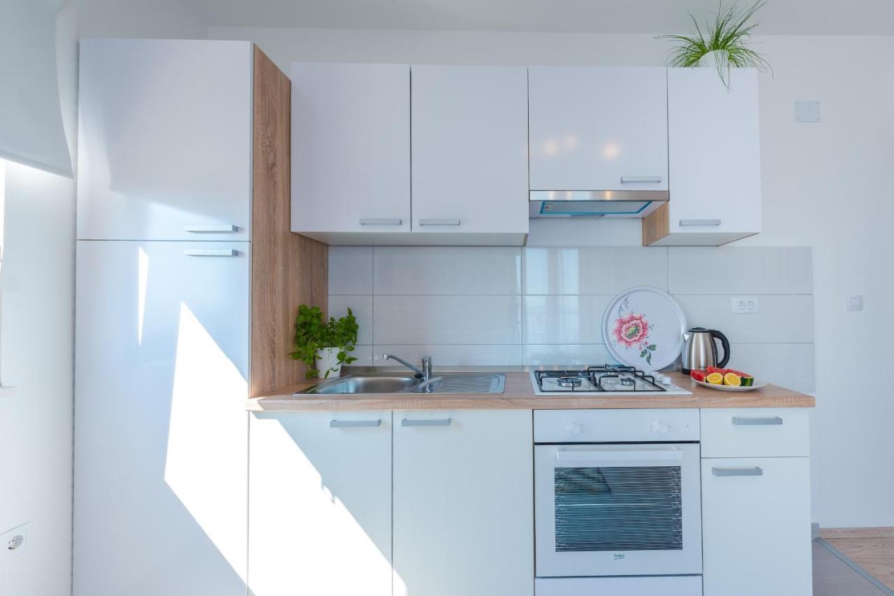 Apartments Villa Made 4U مْليني المظهر الخارجي الصورة