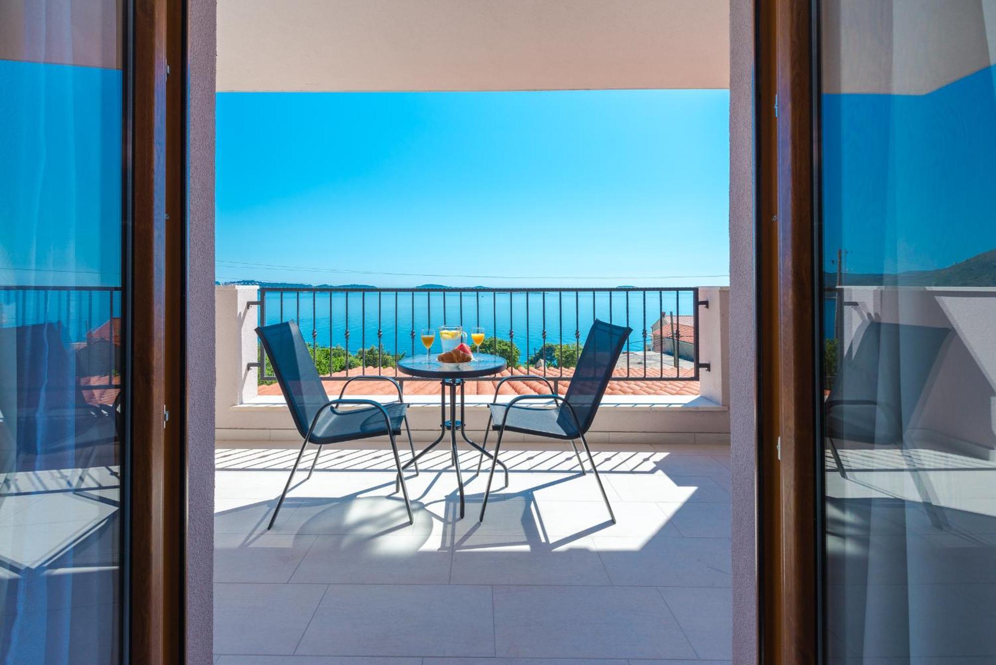 Apartments Villa Made 4U مْليني الغرفة الصورة
