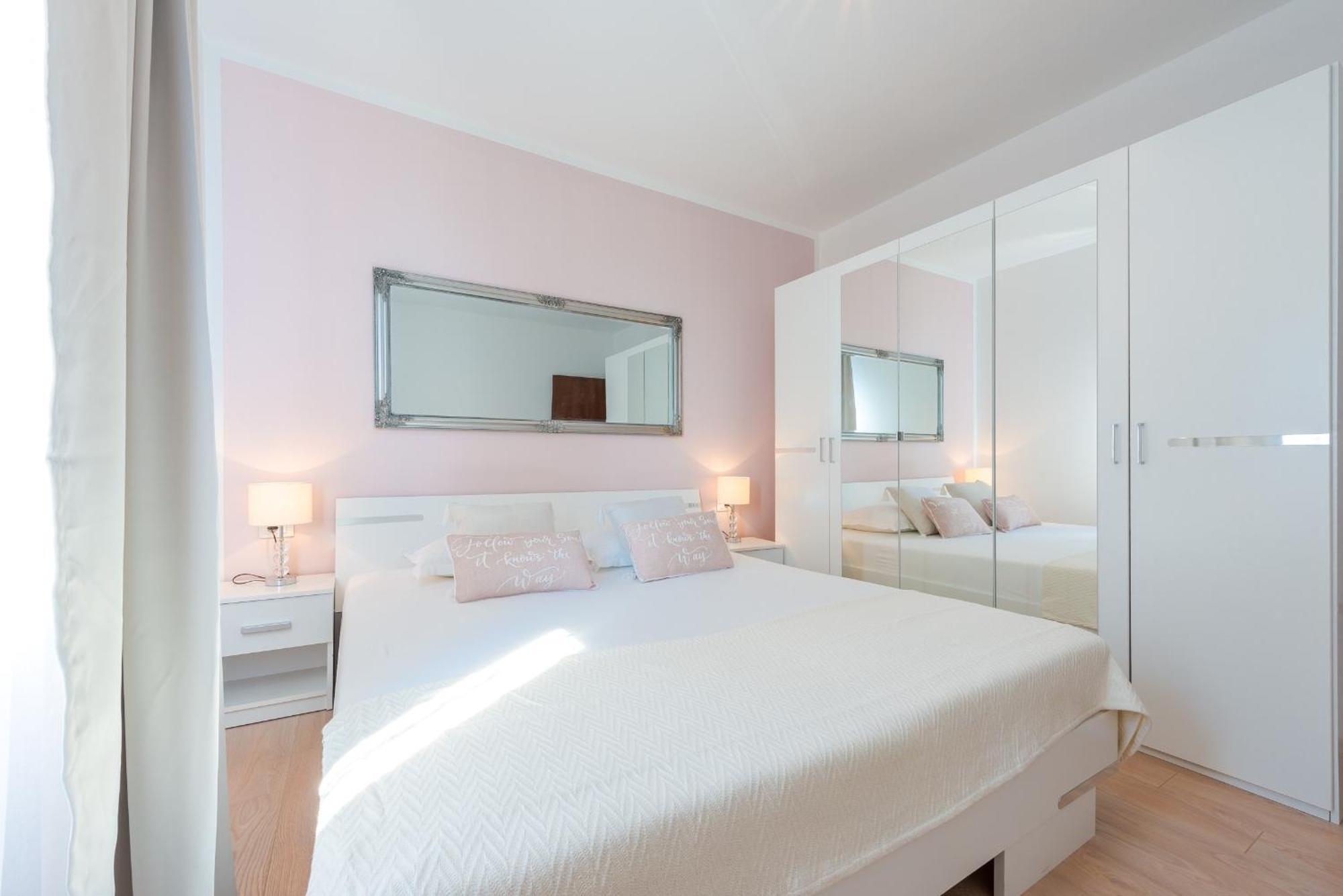 Apartments Villa Made 4U مْليني الغرفة الصورة