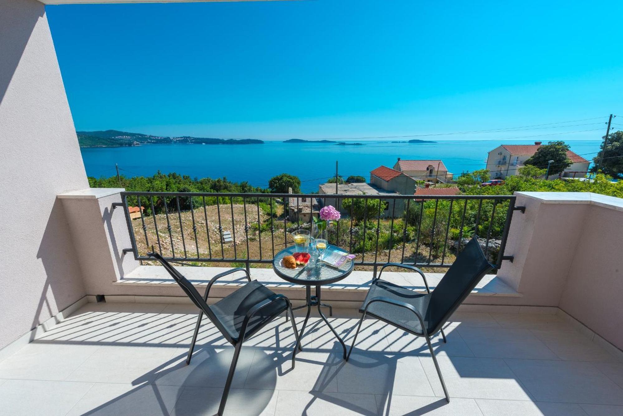 Apartments Villa Made 4U مْليني الغرفة الصورة